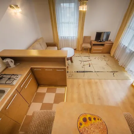 Δωμάτια σε οικογενειακή κατοικία Danusia