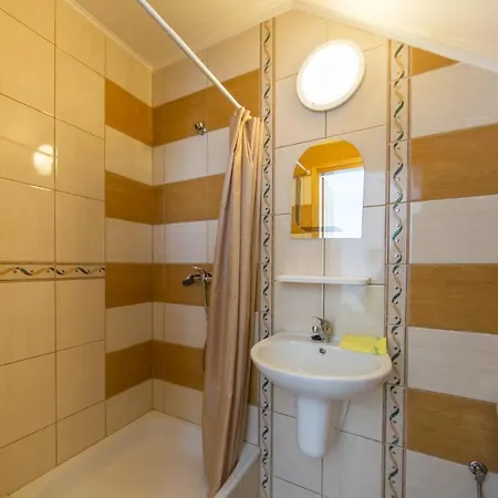 Δωμάτια σε οικογενειακή κατοικία Danusia