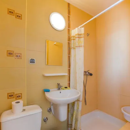 Δωμάτια σε οικογενειακή κατοικία Danusia *